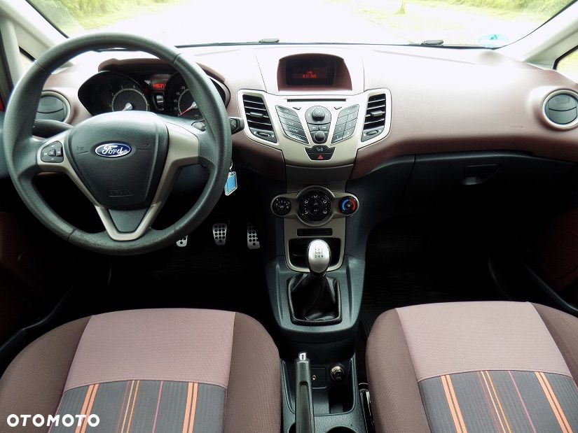 Ford Fiesta 1.4 Champions Edition - 22