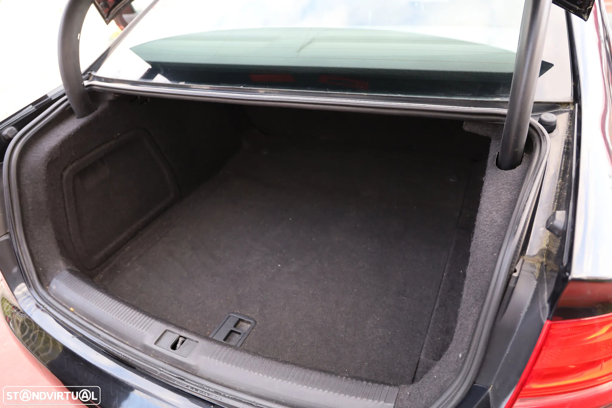 Audi A4 2.0 TDI exclusive - 9