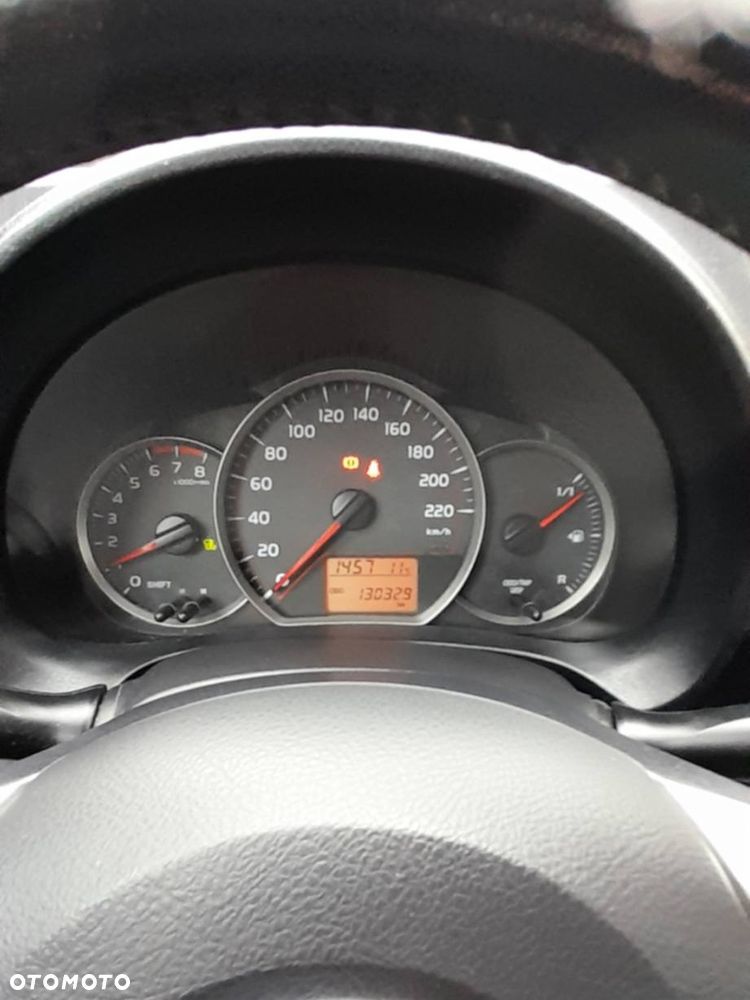 Toyota Yaris - 10