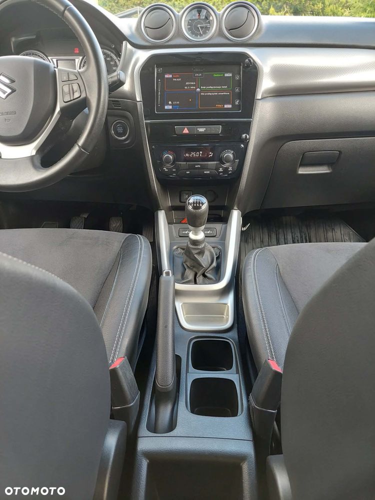 Suzuki Vitara 1.6 DDiS (4x2) Comfort - 17