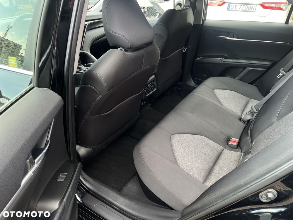 Toyota Camry 2.5 Hybrid Comfort CVT - 16