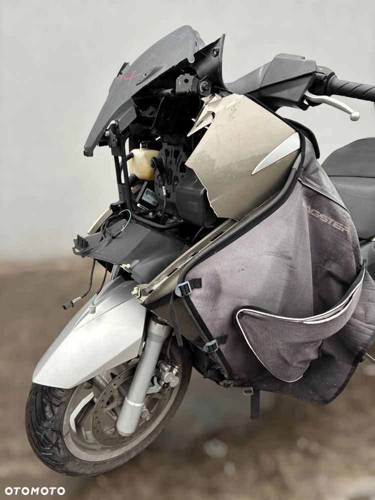 Peugeot Satelis - 19