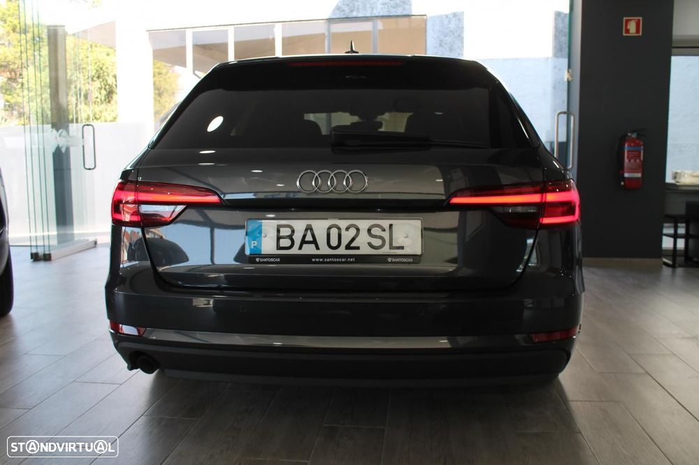 Audi A4 Avant 2.0 TDI design — fotografia 5