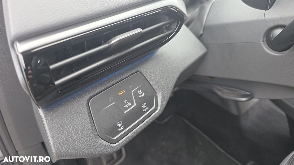 Volkswagen ID.4 - 18