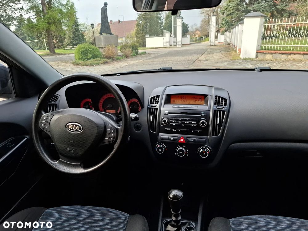 Kia Ceed 1.4 CVVT LX - 16