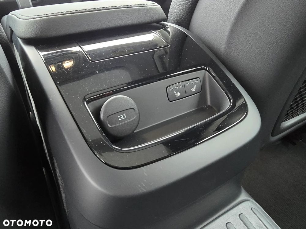 Volvo S60 T8 Recharge AWD Ultimate Dark - 24