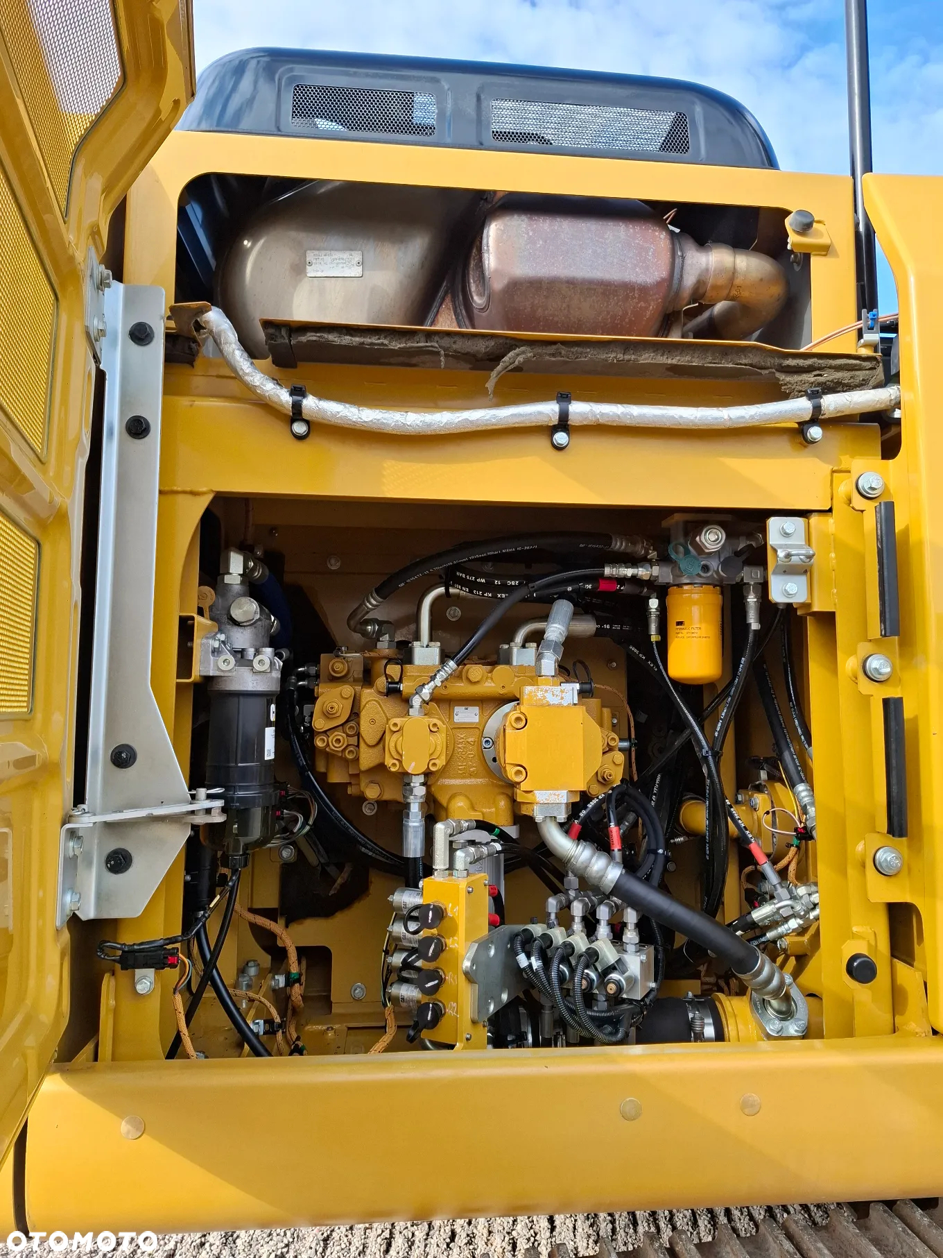 Caterpillar CAT 323 FL - 19