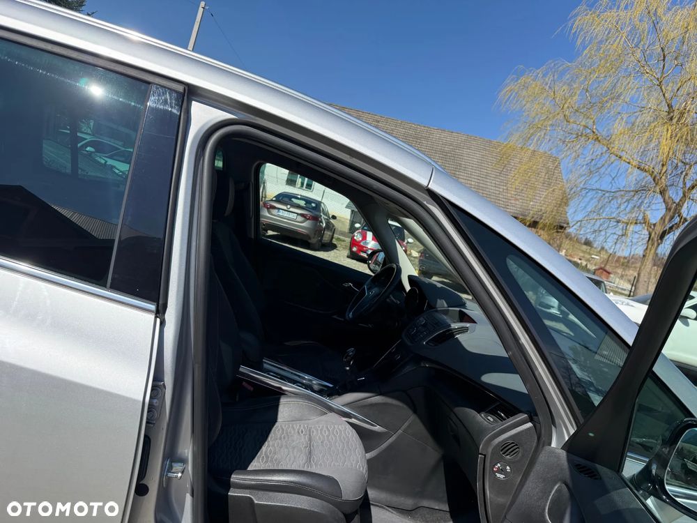 Opel Zafira 1.9 CDTI 111 - 11