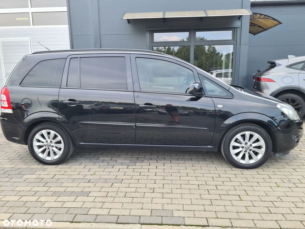 Opel Zafira 1.8 Design Edition - 24