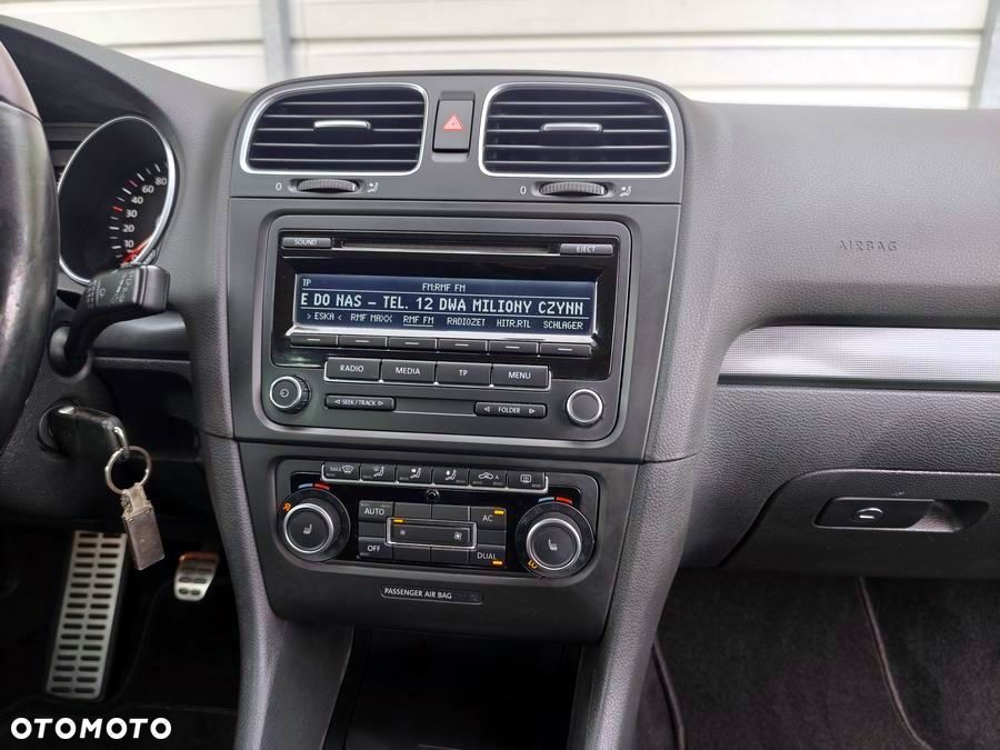 Volkswagen Golf 1.6 TDI DPF Highline - 21