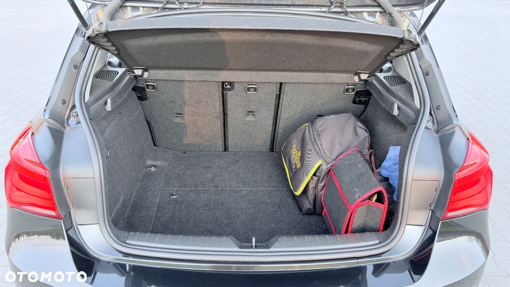 BMW Seria 1 118d Sport Line - 30