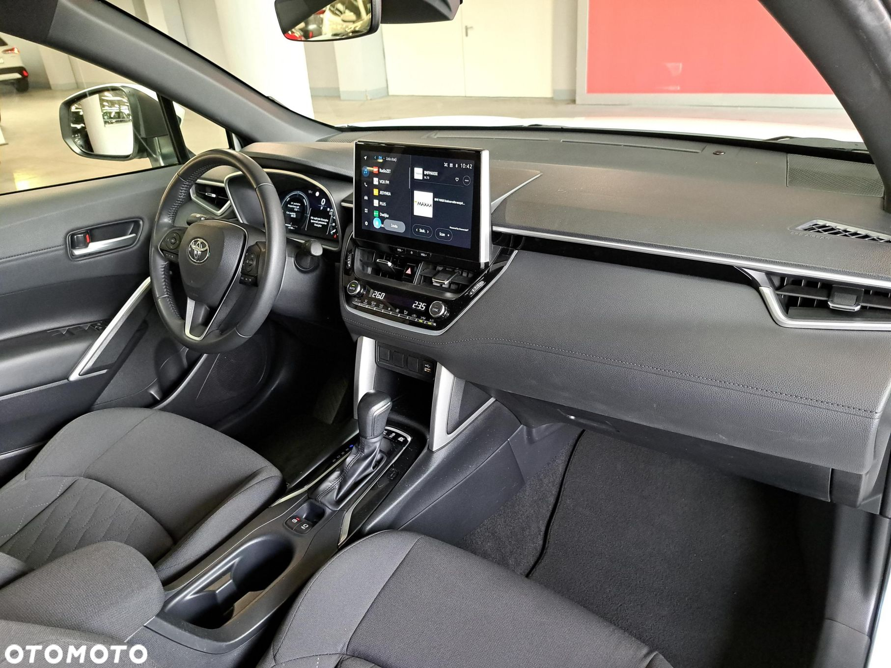 Toyota Corolla Cross 2.0 Hybrid Comfort - 10