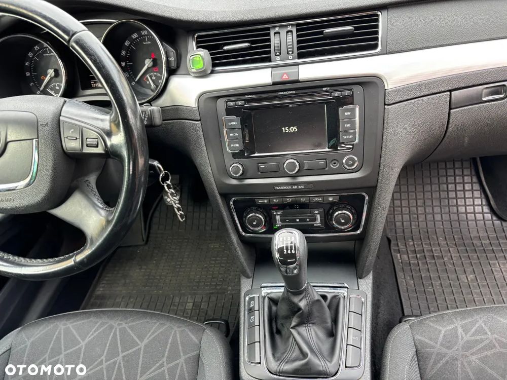 Skoda Superb 2.0 TDI Family - 12