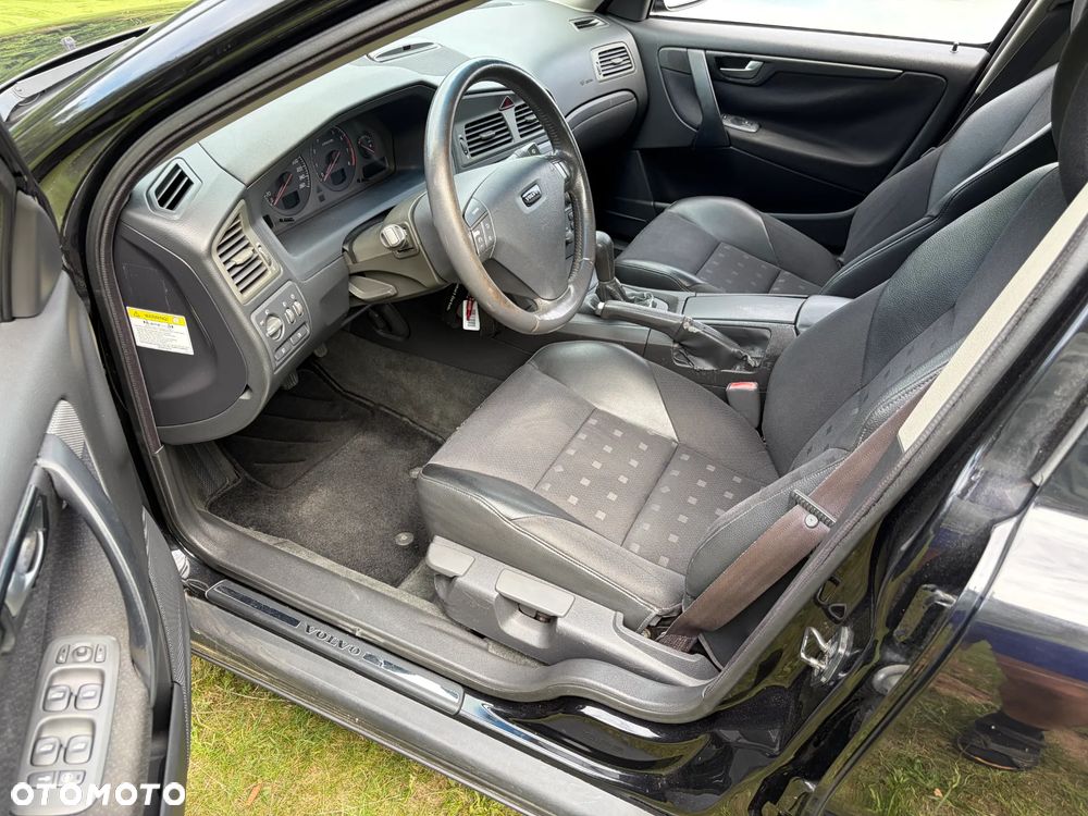 Volvo S60 2.4 Black Edition - 11