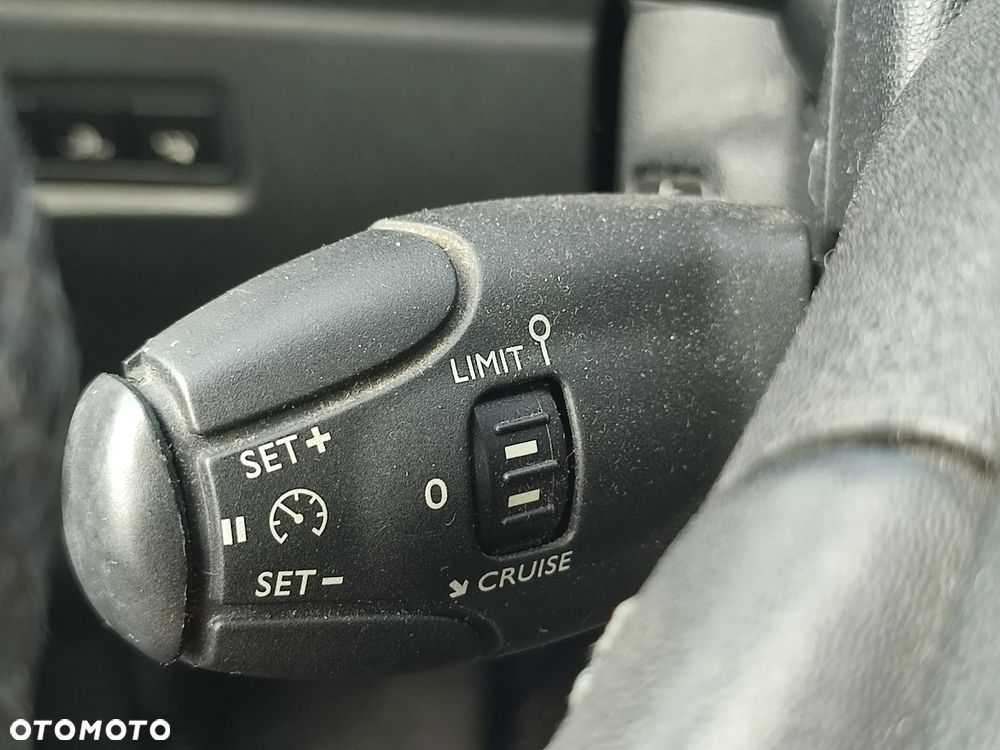 Citroën DS3 e-HDi 90 FAP SoChic - 18