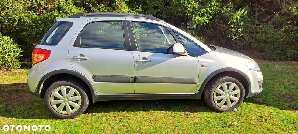 Suzuki Sx4 2012 photo 4