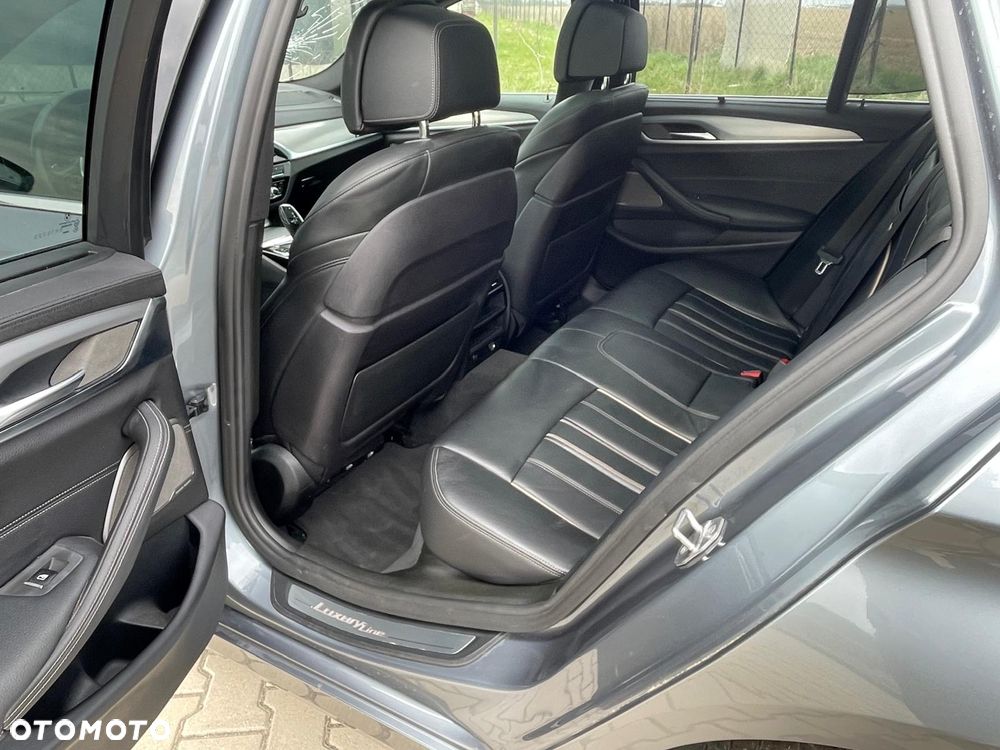 BMW Seria 5 520d xDrive Luxury Line - 21