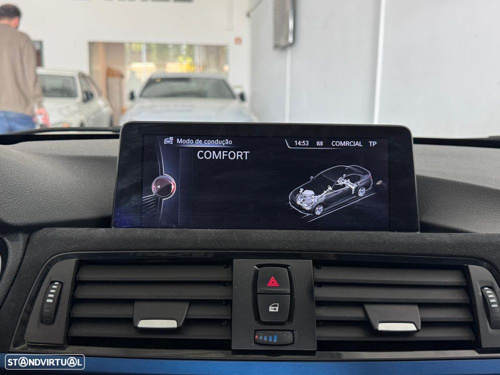 BMW 328 i Auto Pack M - 32