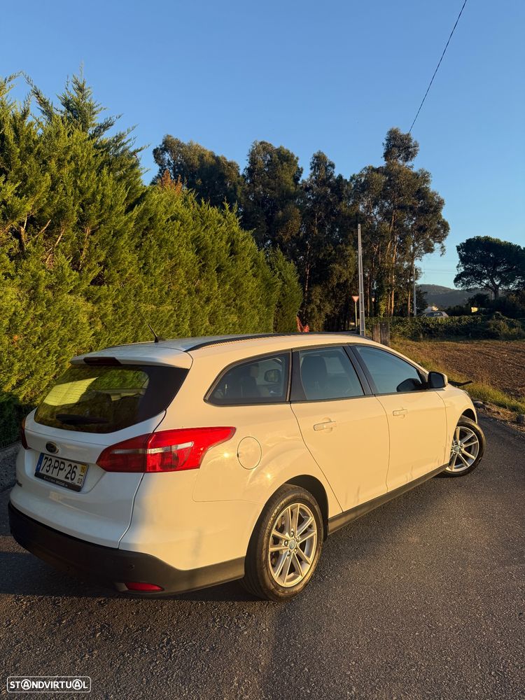 Ford Focus SW 1.5 TDCi Titanium - 4