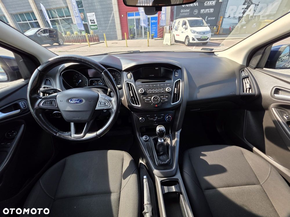 Ford Focus 1.5 TDCi SYNC Edition - 6