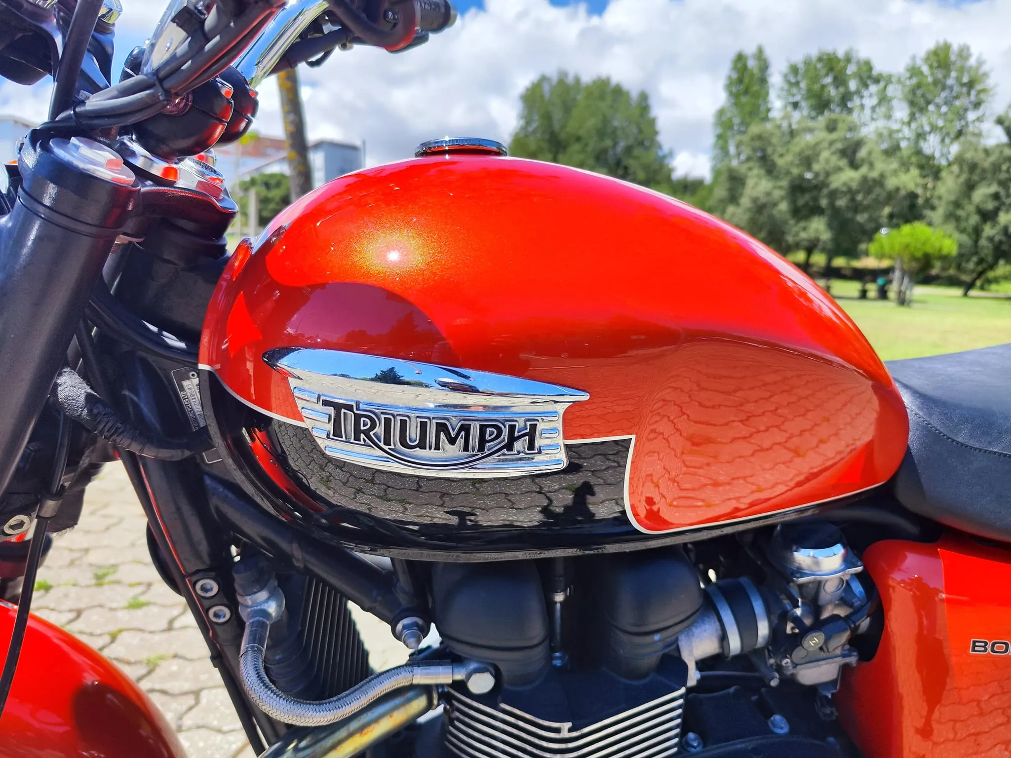 Triumph Bonneville SE - 14