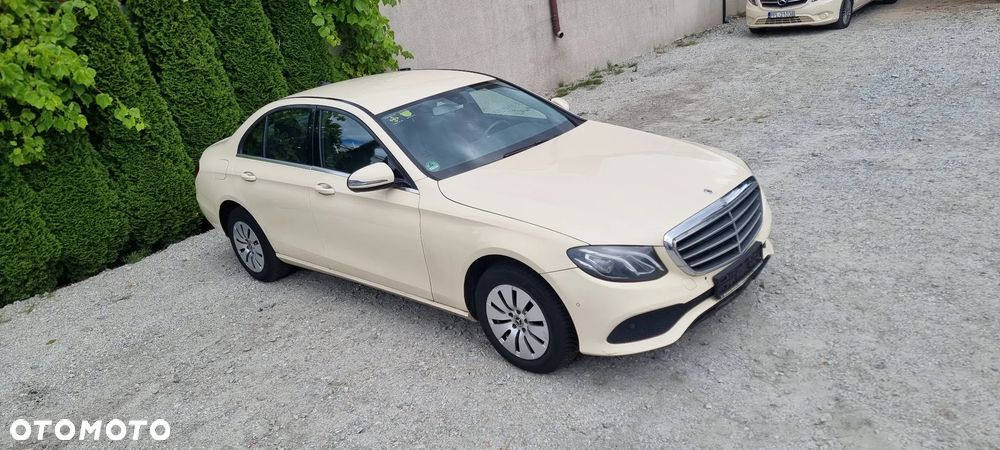Mercedes-Benz Klasa E 200 d 9G-TRONIC - 1