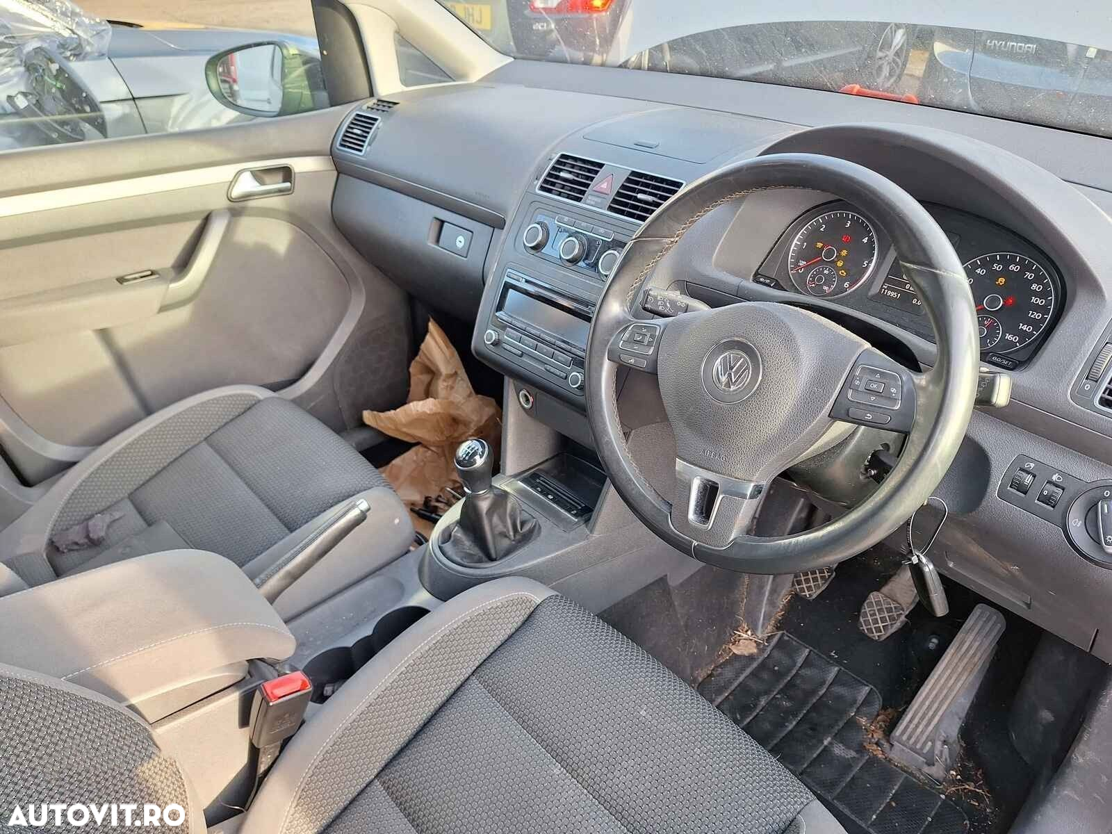 Aripa Spate Dreapta Volkswagen Touran 2013 Monovolum Auriu - 5