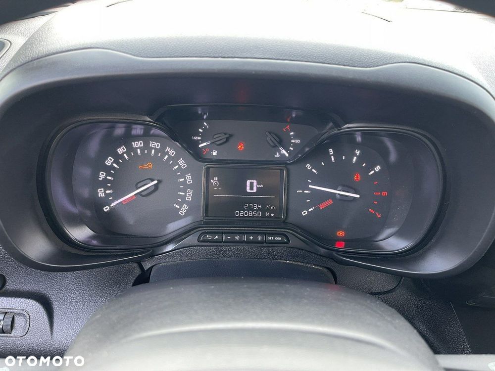 Toyota Proace City - 13