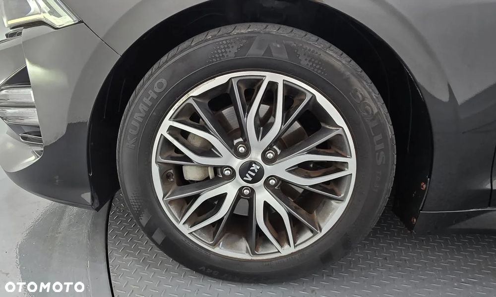 Kia K5 - 6