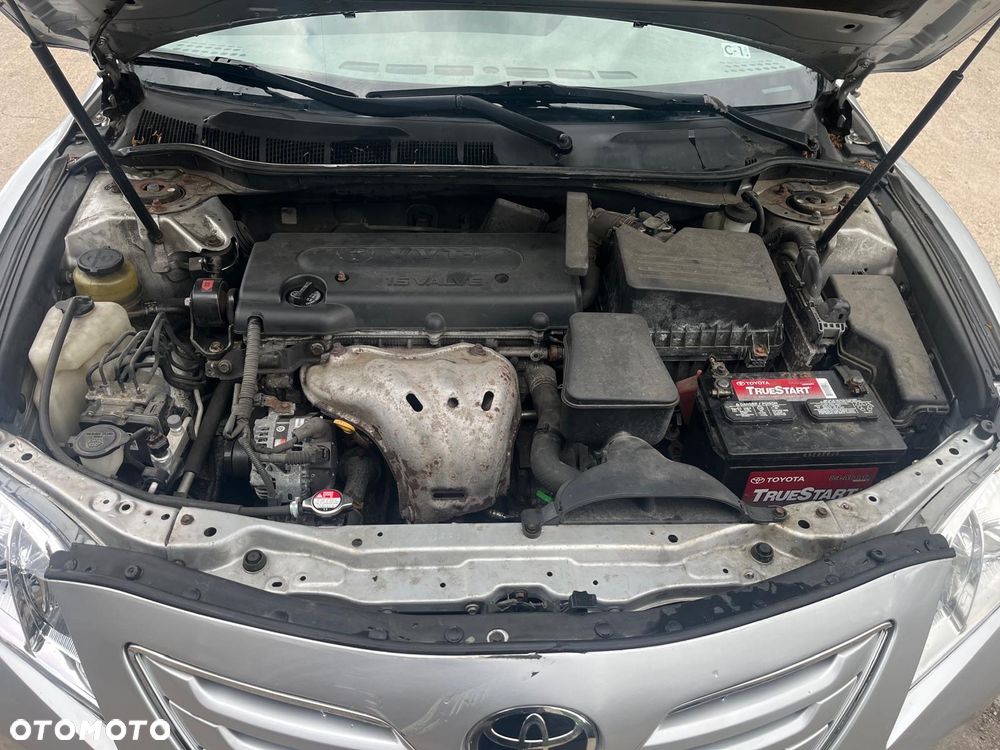 Toyota Camry 2.4 SE - 5