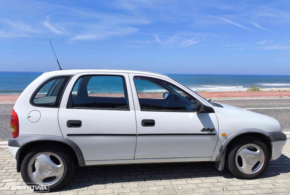 Opel Corsa 1.2 Swing - 2