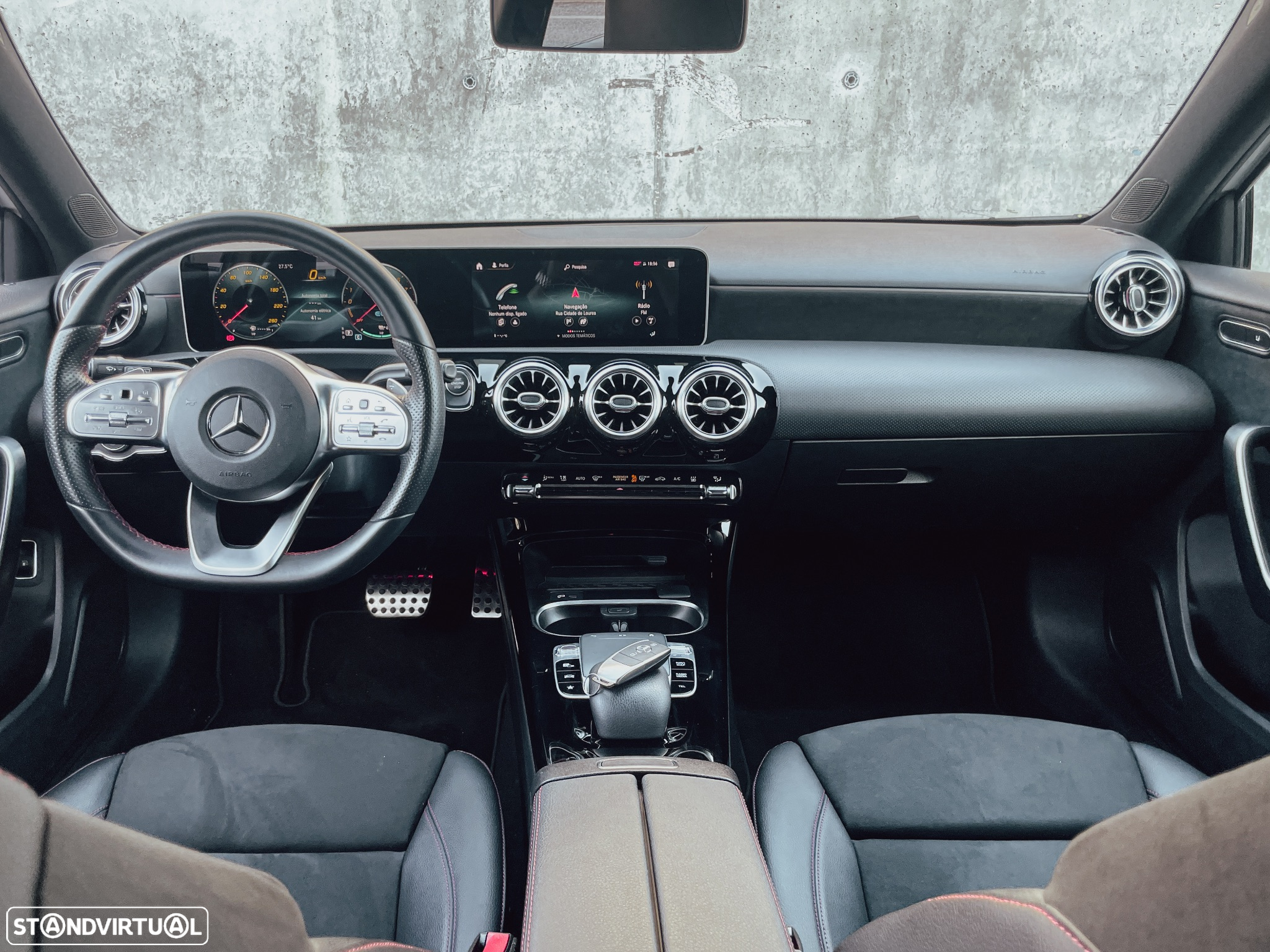Mercedes-Benz A 250 e AMG Line - 18