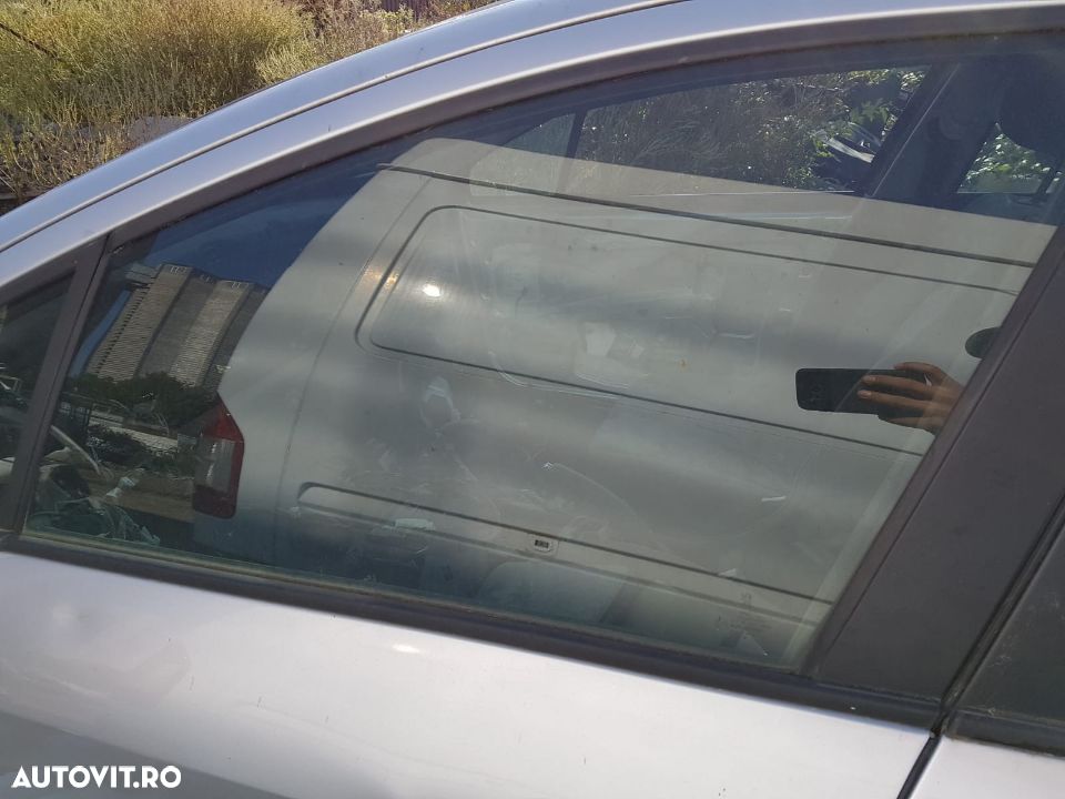 Geam / Sticla Usa / Portiera Stanga Fata Culisant Peugeot 407 2004 - 2010 - 1
