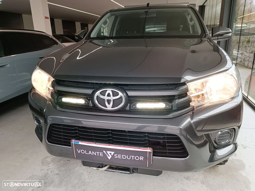 Toyota Hilux - 7
