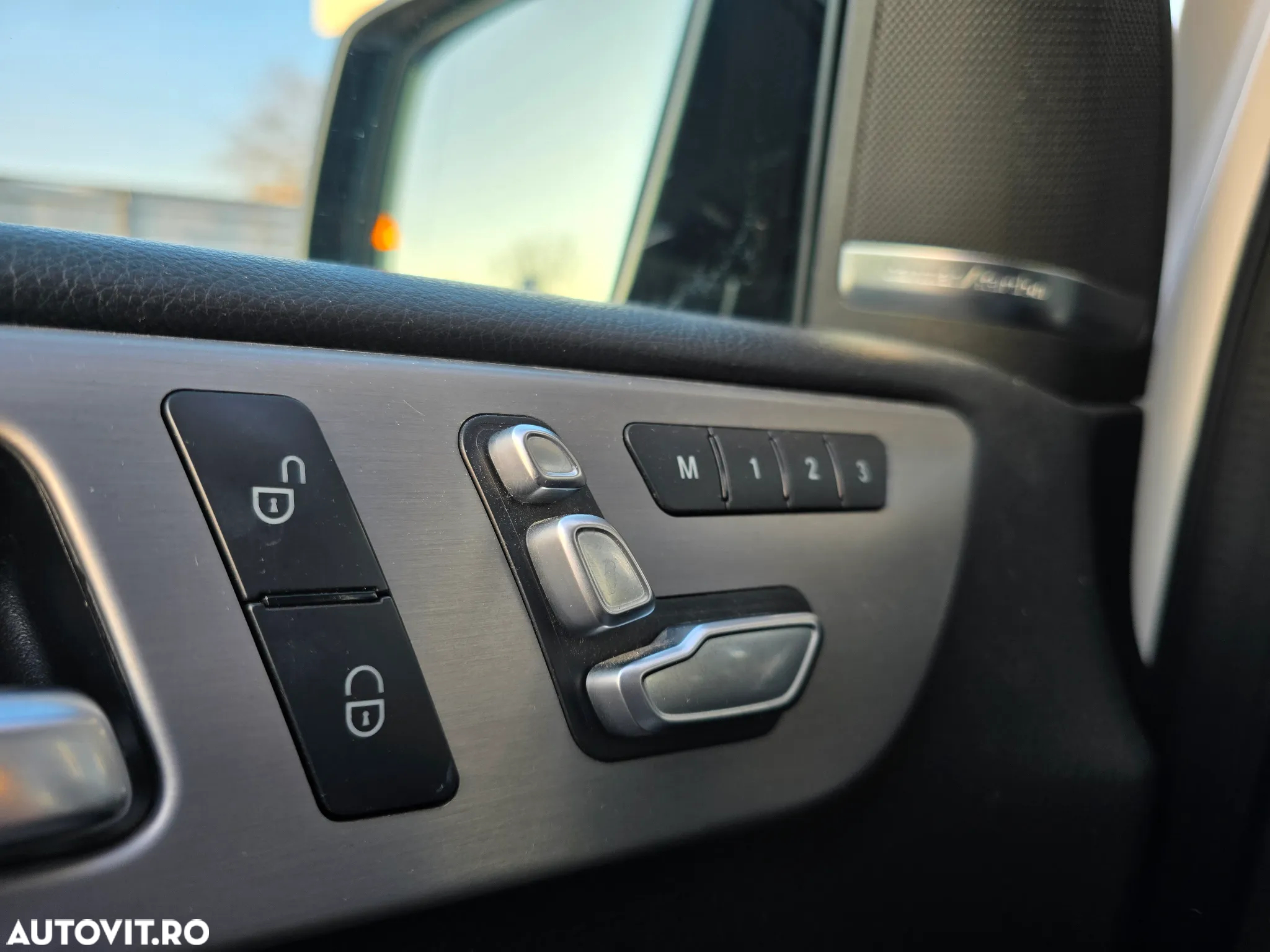 Mercedes-Benz GLS - 17