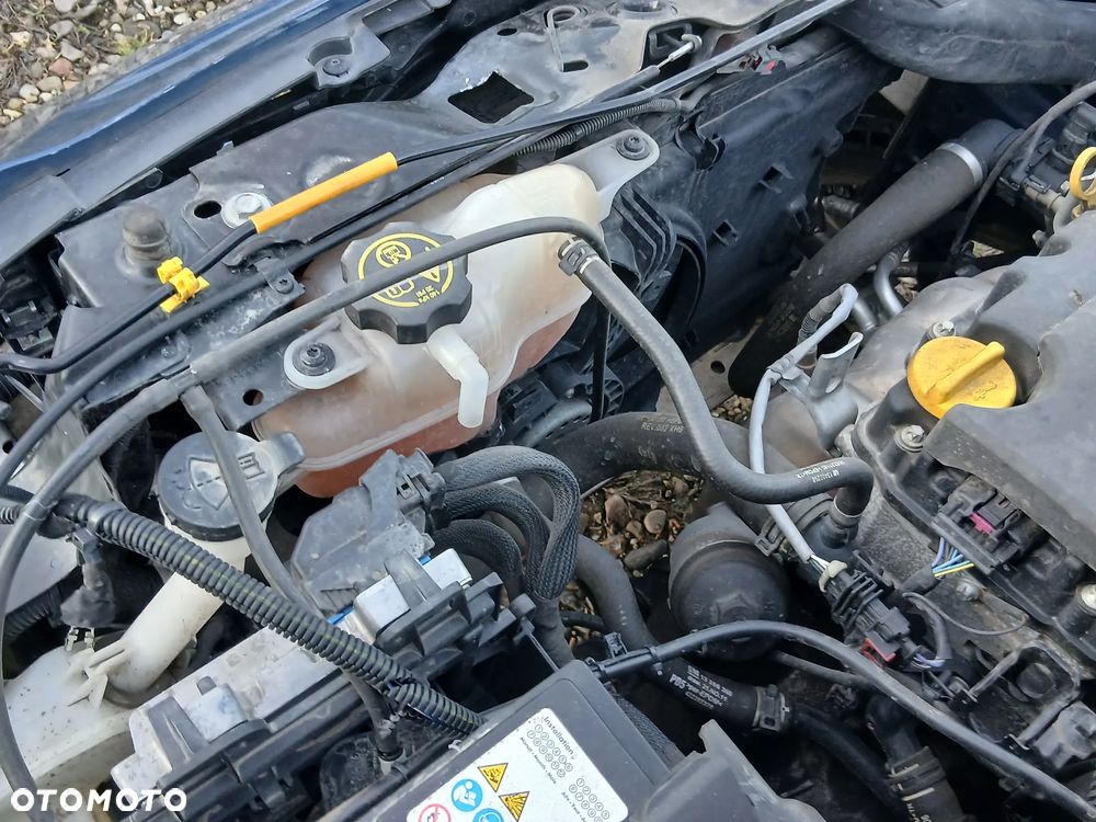 Opel Corsa 1.4 Essentia - 9