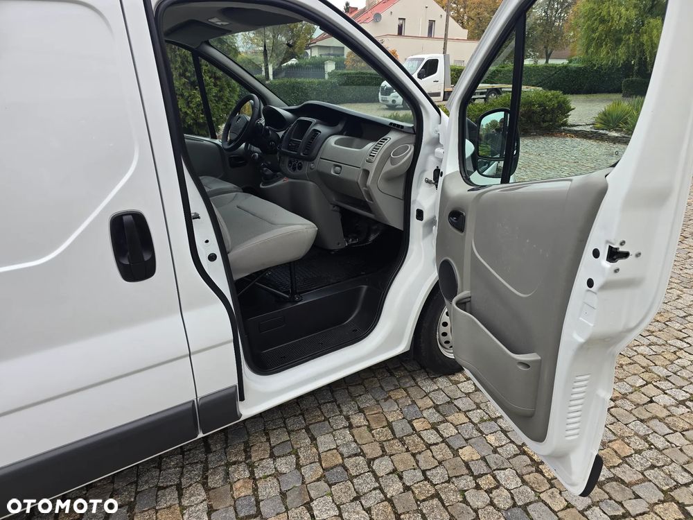 Opel Vivaro - 34