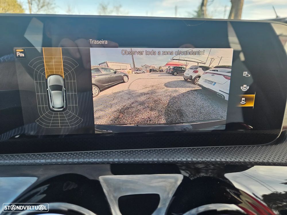 Mercedes-Benz A 200 AMG Line - 32