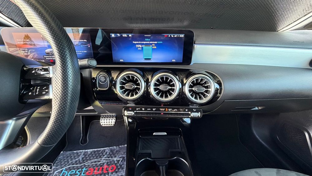 Mercedes-Benz A 250 e AMG Line - 34