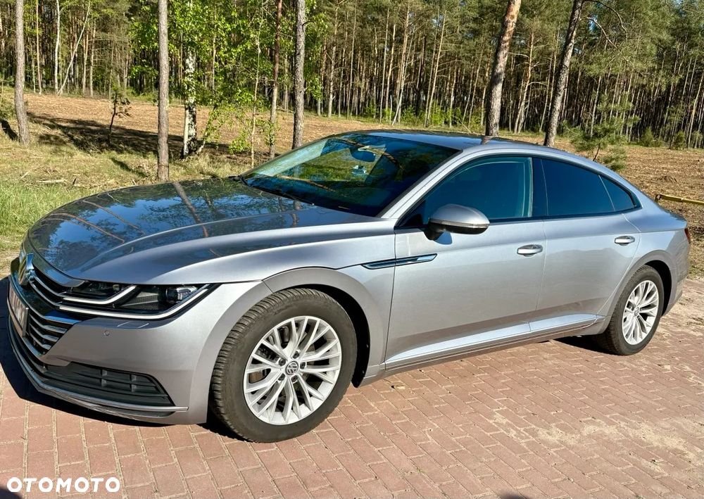 Volkswagen Arteon 2.0 TDI Essence - 4