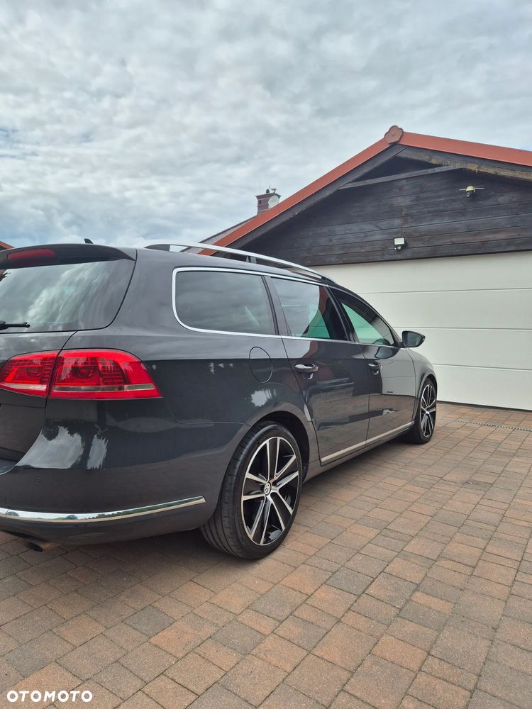 Volkswagen Passat 2.0 TDI 4Motion DSG BlueMotion Tech Highline - 11