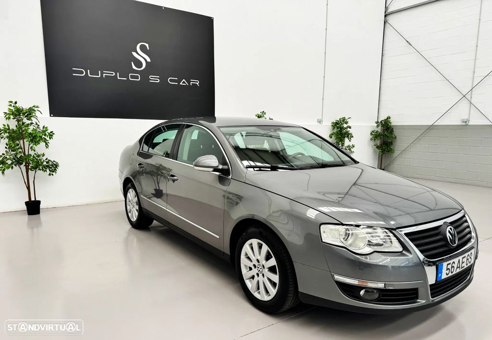 VW Passat 2.0 TDI Confortline - 4