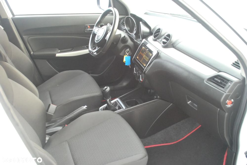 Suzuki Swift - 9
