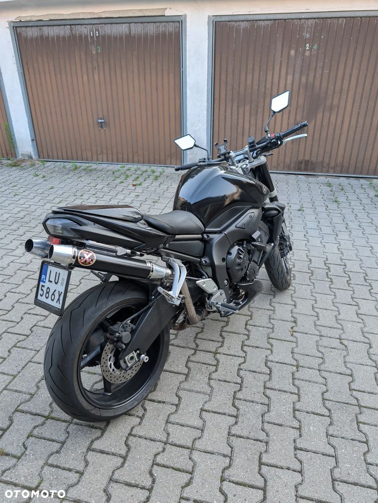 Yamaha FZ - 2