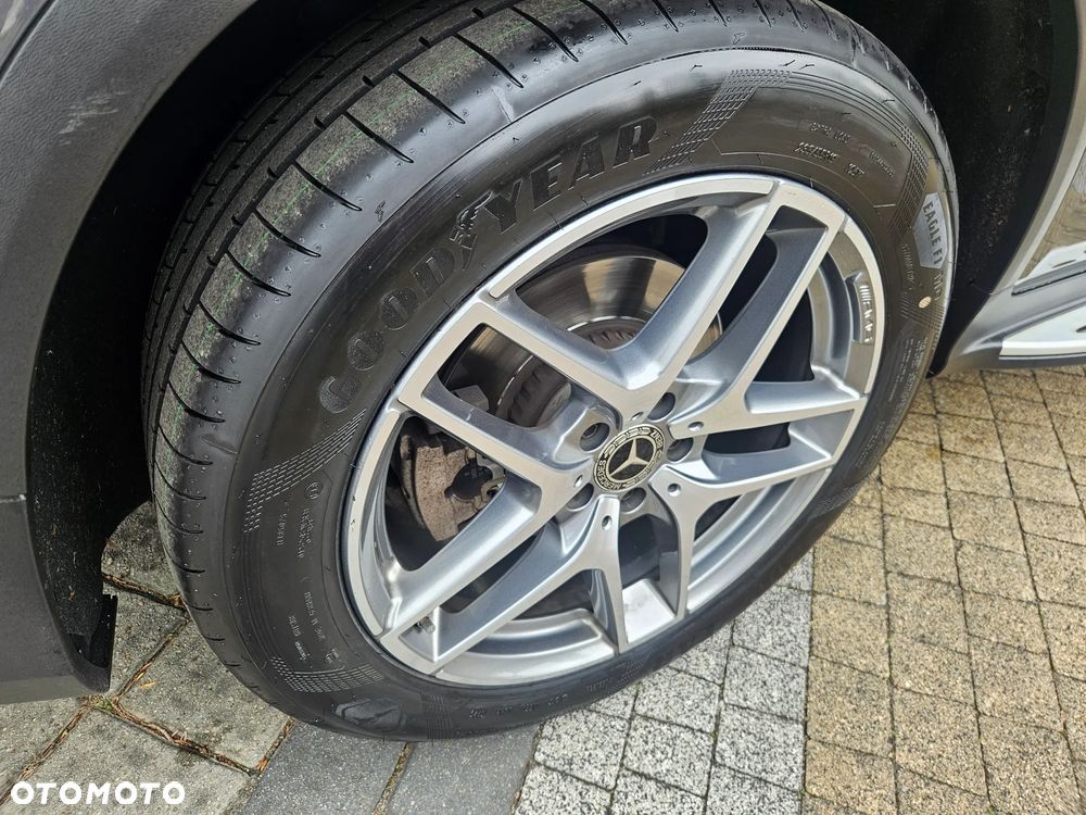 Mercedes-Benz GLC - 20