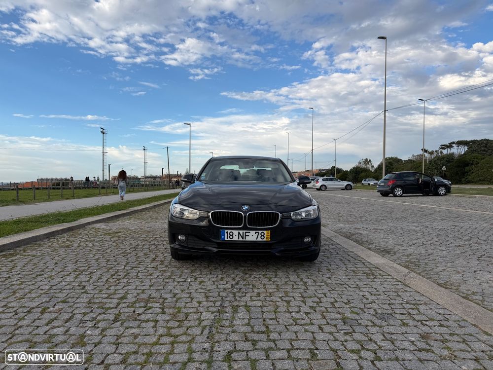 BMW 320 d Auto Exclusive - 5
