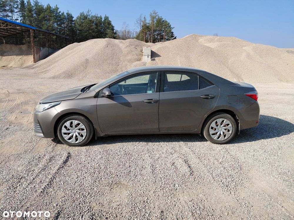 Toyota Corolla 1.6 Active EU6 - 3