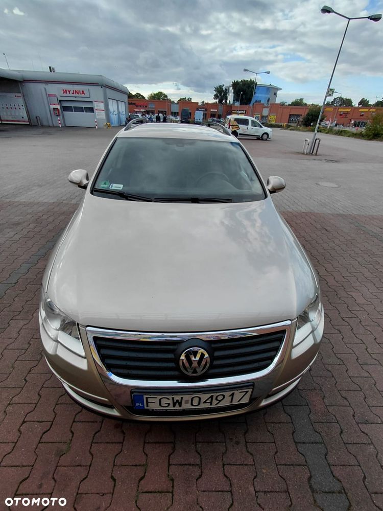 Volkswagen Passat 2.0 TDI DPF Trendline - 5