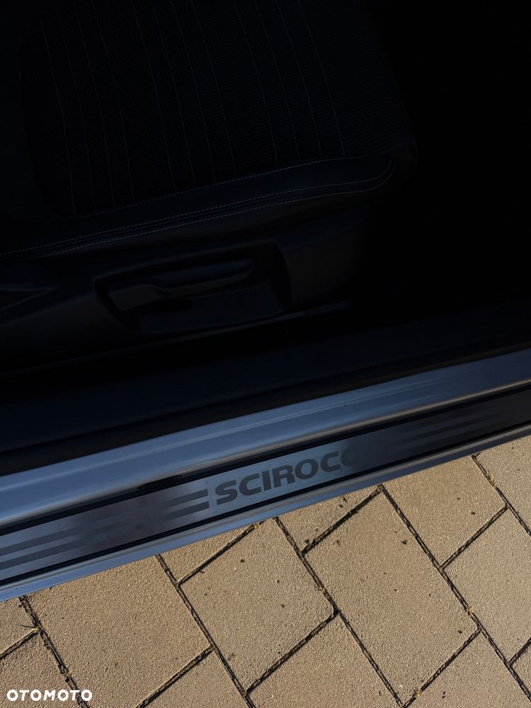 Volkswagen Scirocco 2.0 TSI DSG - 16