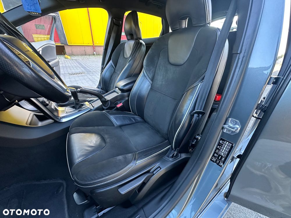 Volvo V40 D2 Drive-E R-Design Momentum - 10